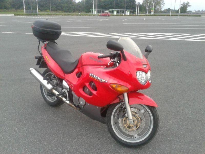 SUZUKI GSXF600 moje czerwone jajko