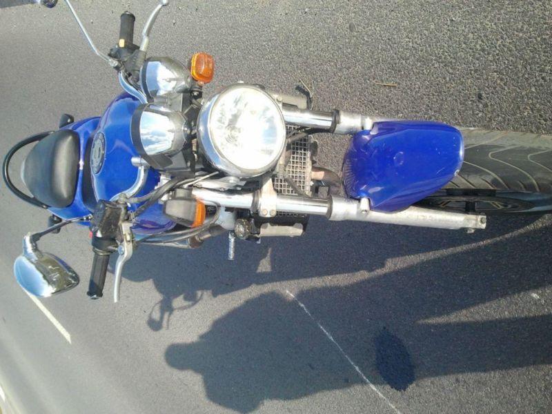 Motocykl Suzuki Sv650N 2002