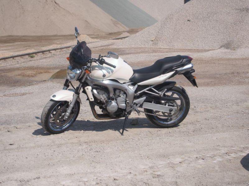 Pilne - Yamaha Fazer FZ6N