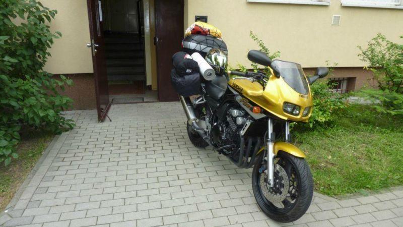 Yamaha FZS600