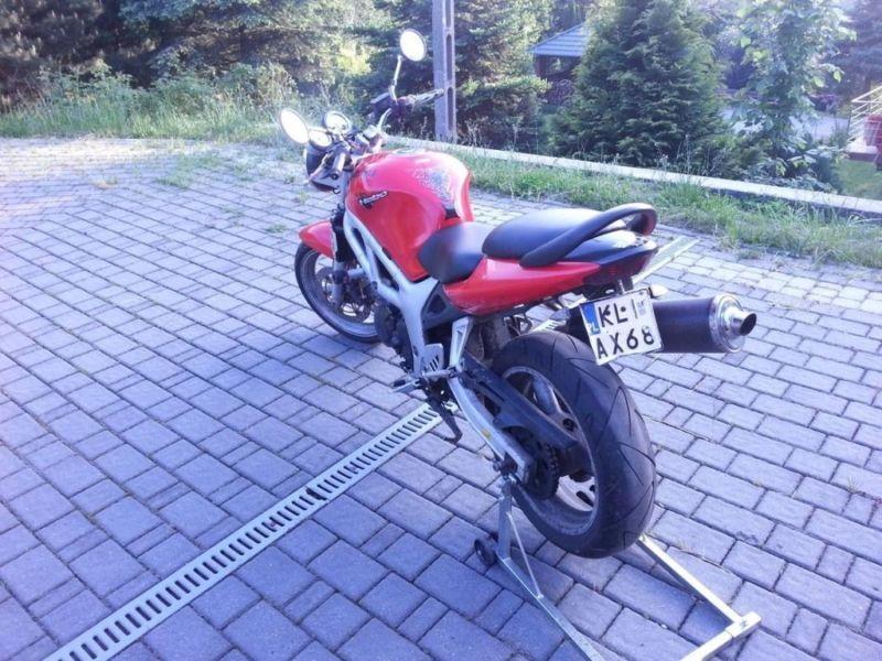 Suzuki SV650N