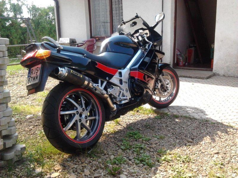 HONDA VFR 750 RC 36