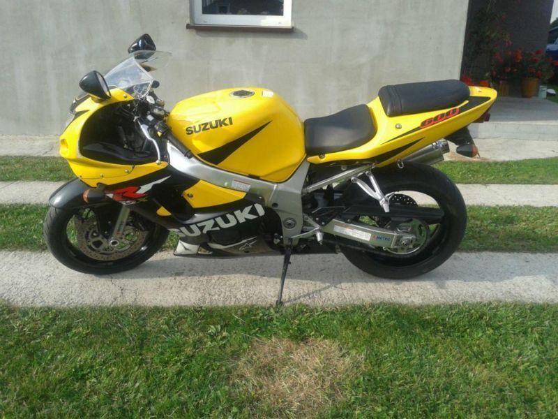 Suzuki GSXR K1 600