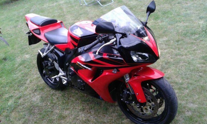 honda cbr 1000rr