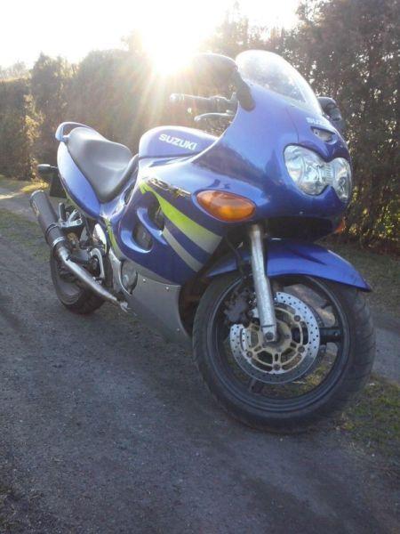 Suzuki GSXF 600 godny uwagi