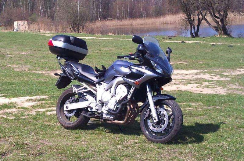 Motocykl YAMAHA FAZER 600 prod.2006 -IGIEŁKA