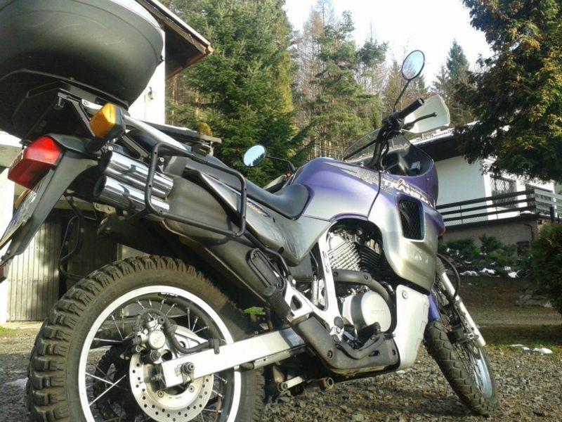 Motocykl Honda Transalp 600