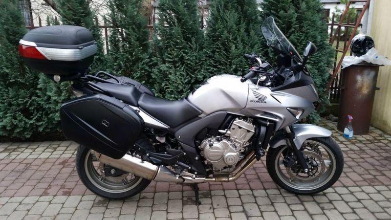 Honda CBF600S rok 2008, 3368km przebiegu , stan jak nowy