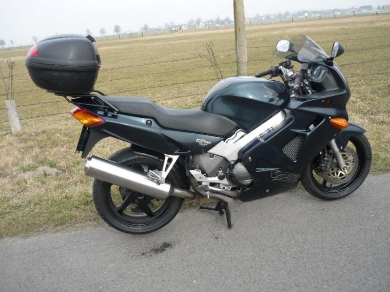 Honda VFR 800 Fi RC46