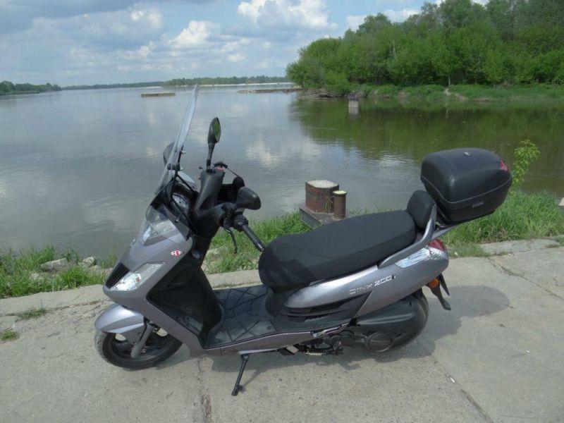 Kymco dink 200i