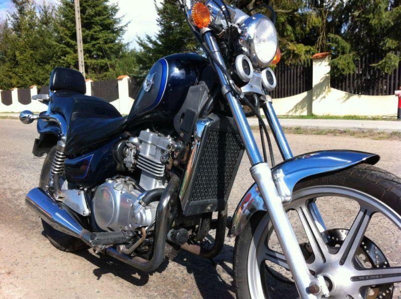 Kawasaki Vulcan EN 500, sakwy, szyba