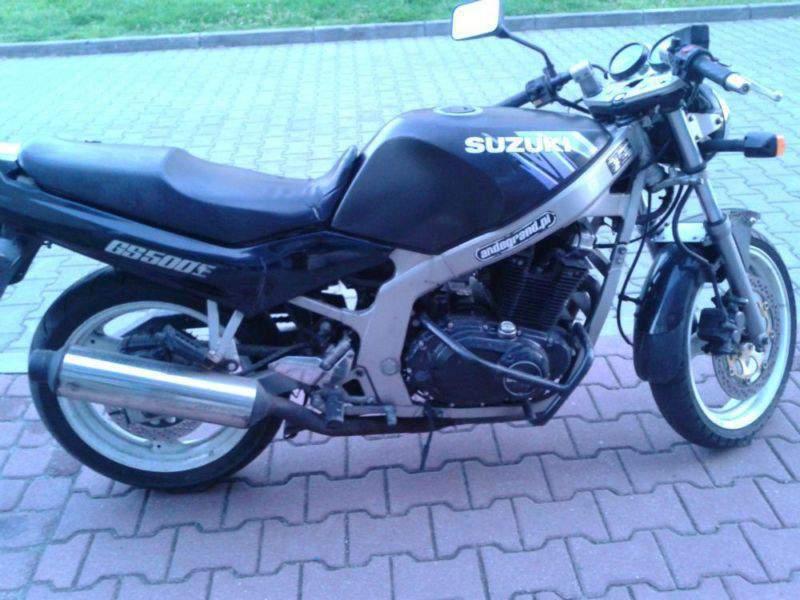 Suzuki GS500E