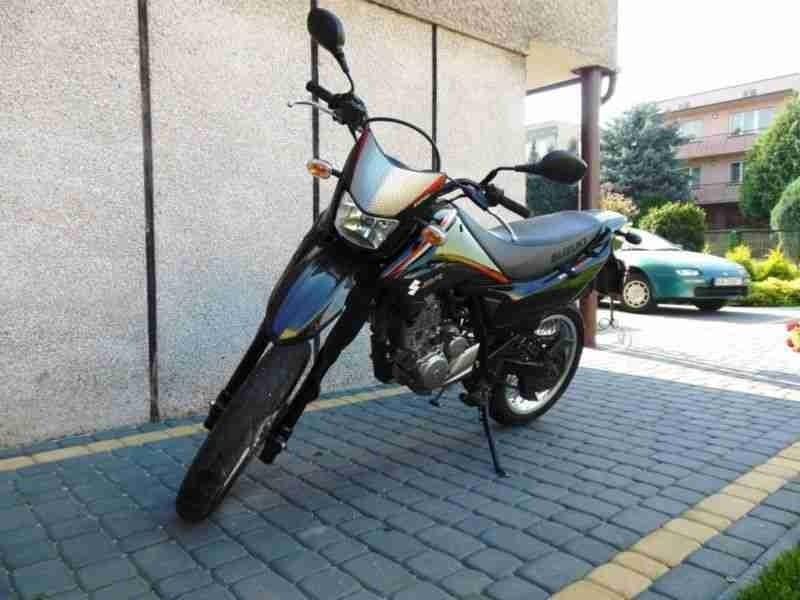 Suzuki DR 125 SM