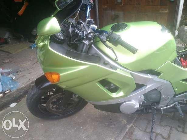 Kawasaki zzr 600 Igła ładny kolor