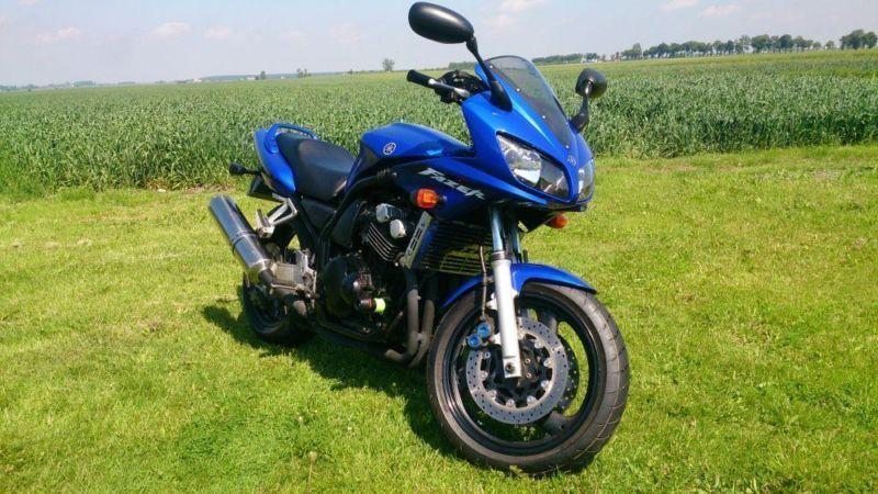 Yamaha FZS 600 Fazer