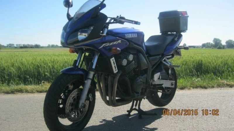 Yamaha FZS 600 FAZER