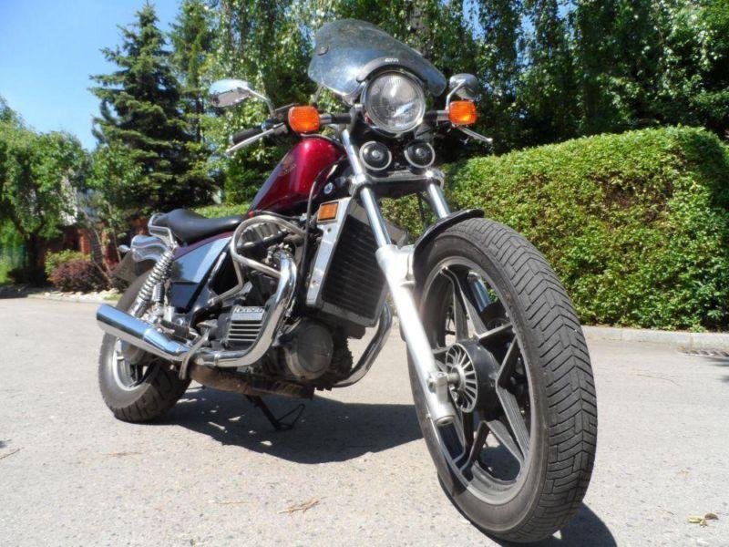 MOTOCYKL Honda CX650 + kask gratis