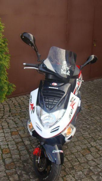 HONDA KYMCO SKUTER POLECAM