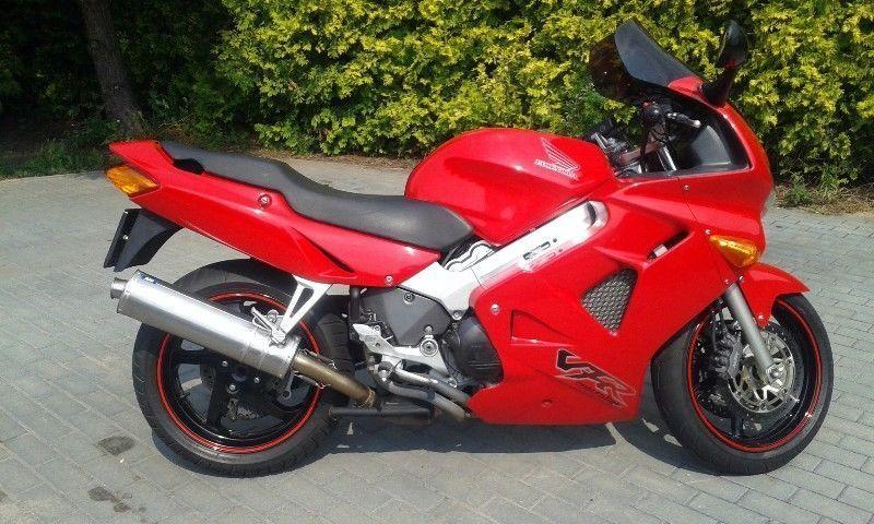 HONDA VFR 800, 1998r, mały przebieg, PRZYGOTOWANY DO ZEZONU