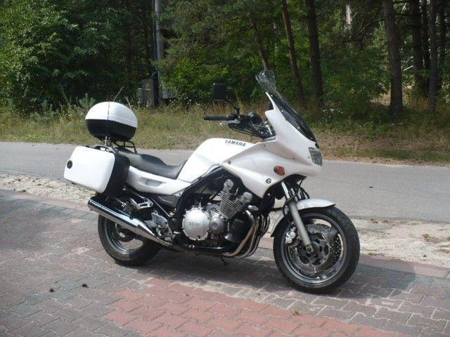 YAMAHA XJ 900 DIVERSION OD MOTOCYKLISTY DOINWESTOWANY BOGATE WYPOSAŻENIE