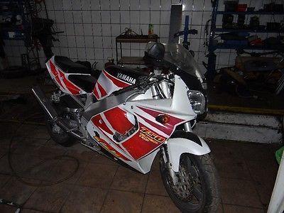 1995 Yamaha YZF motor ew.zamiana na focusa nie kombi lub inne auto dla kobiety