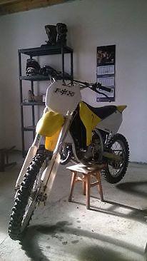 2005 Suzuki RM