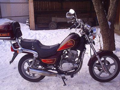 hyosung ga 125 (SUZUKI)