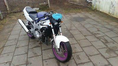 Yamaha FZR 600