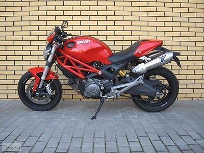 Ducati Monster 696, rok 2008