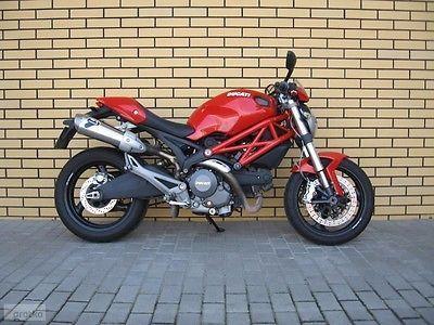 Ducati Monster 696, rok 2008