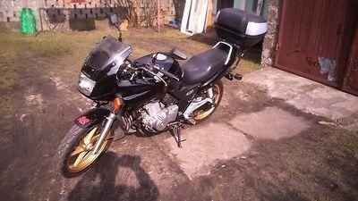 2000 Honda CB