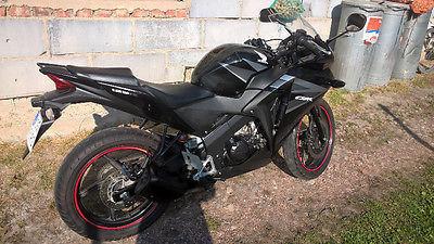 Honda CBR 125 R 2012r ks serwisowe zarejestrowana kat B / nsr rs 250 tzr yzf