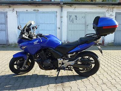 NOWY OPIS!!! Świetny turystyk - Honda CBF 600 SA PC38 ABS