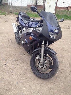 1994 Yamaha FZR-600 sprawna