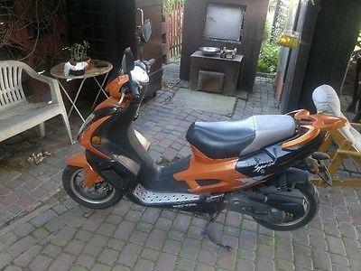 Skuter 50 - 4T Motobi