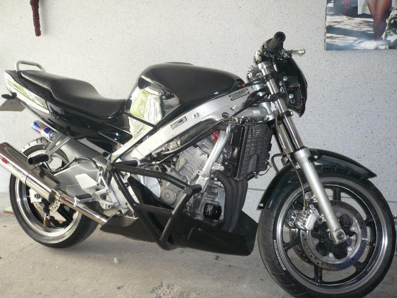 1993 Honda CBR 600 f2 street zamienię wymienię na auto czekam na oferty odpowiem na wszystkie BMW