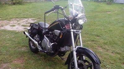 Honda Magna