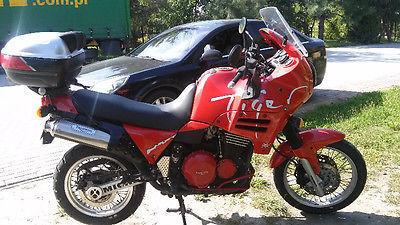 Triumph Tiger T400