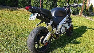 Aprilia RSV 1000 Niepowtarzalny