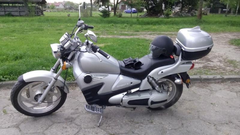 Motocykl CF Moto 250