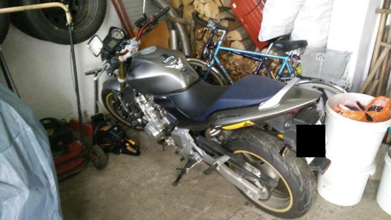 2006 Honda CB