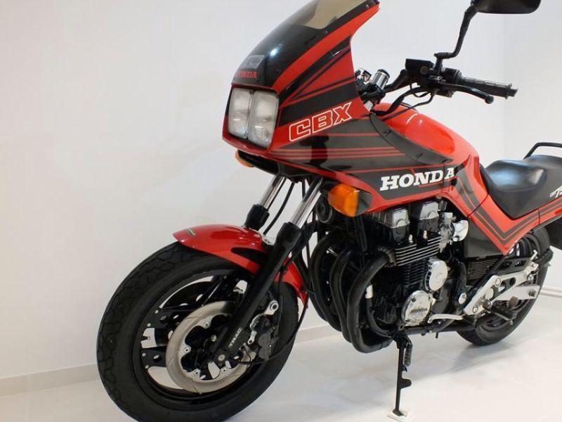 1985 Honda CBX super stan