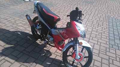 Romet Ogar 900 R