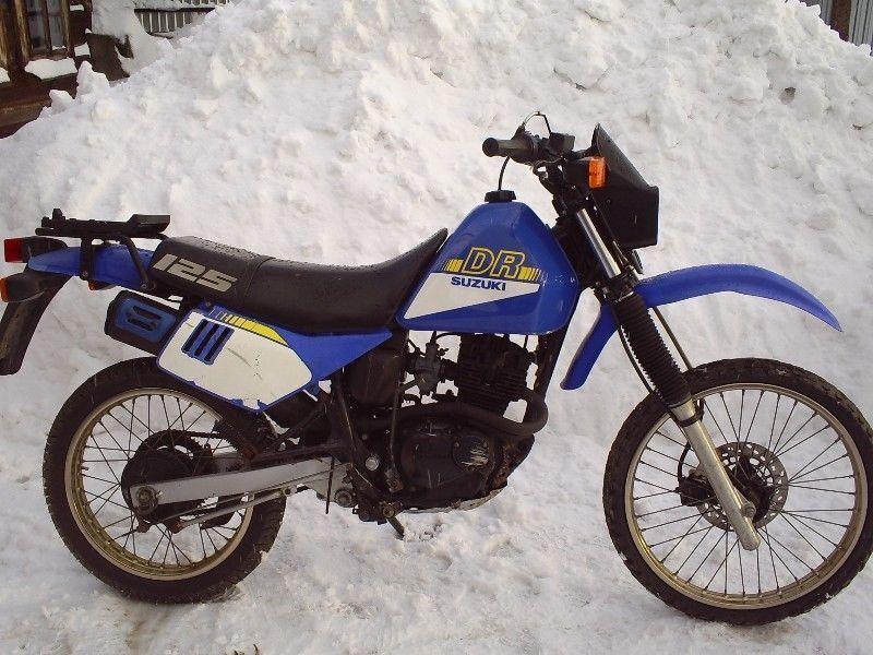 Suzuki DR 125