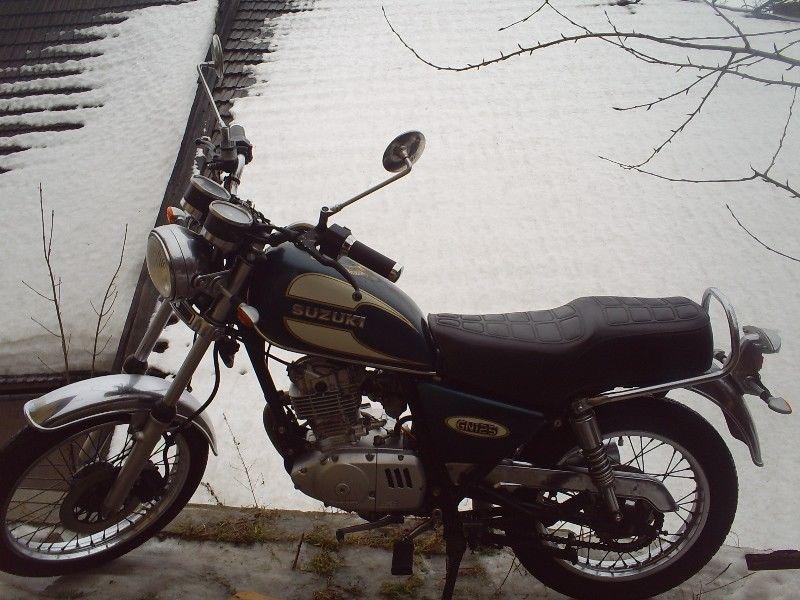 Suzuki gn 125