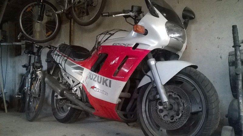 1993 Suzuki GSX / Katana