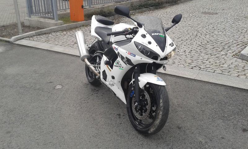 2004 Yamaha YZF-R YAMAHA R6 2004 r Amortyzator skrętu, crash pady Możliwe A2 !TANIO