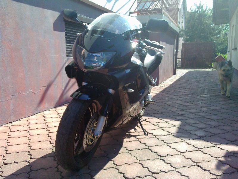 Honda CBR600 F4 2000rok