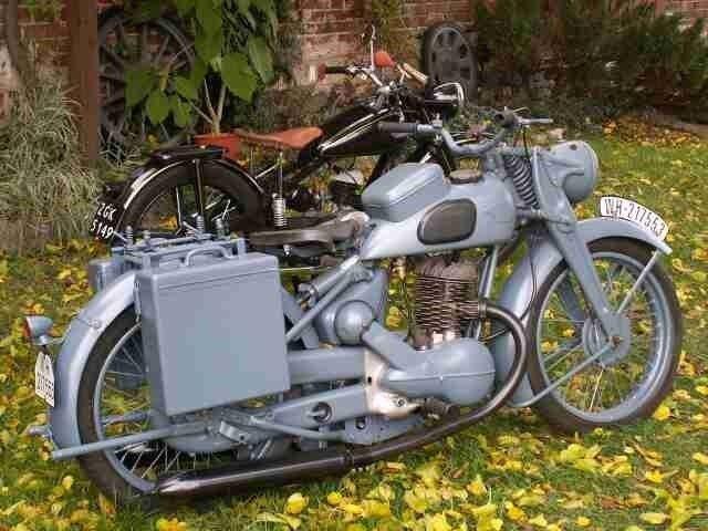 TWN TRIUMPH BD 250 1940r