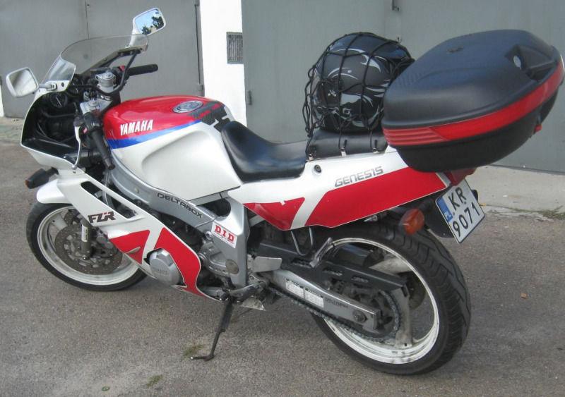 Zadbany Ścigacz Yamaha FZR 600